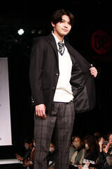 �w��13����{�����A���[�h�x�j�q�O�����v���E�q�V�r����iC�jDeview