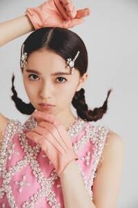 VOGUE GIRL PHOTOFBUNGO TSUCHIYA(TRONj(C)2020 Conde Nast Japan. All rights reserved.