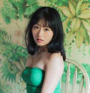 心愛「ヤングチャンピオン烈」No.3(撮影:ICHI ヘアメイク:堀口有紀 スタイリスト:島袋寛乃)