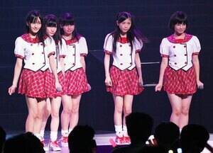 uXJ[gЂv̂AcځAcށXiAKB48jA^qA얢PA(C)De-View 