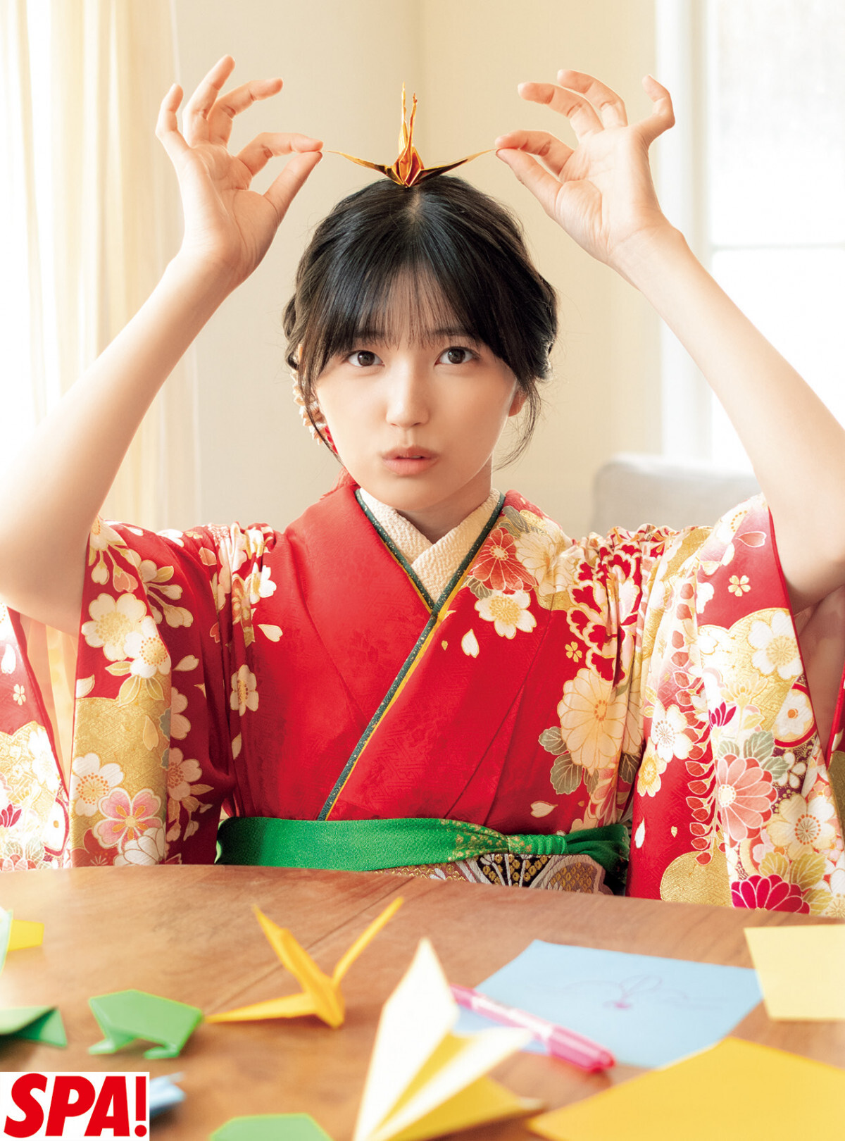 乃木坂46・五百城茉央、振袖姿で週刊SPA!初登場