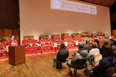 �w������r�b�O�ЂȍՂ�x�ɏo�������~�X���{�O�����v�����~�X�����̐ΐ얞����