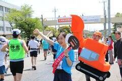 �u2026�����݂��炤��}���\�������ۃu���C���h�}���\���v�ɃX�y�V�����T�|�[�^�[�𖱂߂��~�X���{�O�����v���̖���G�q