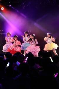 Luce Twinkle Wink̃o[EѐD߂݂̃o[Xf[Cui1AEVhBLAZEjiCjDeview