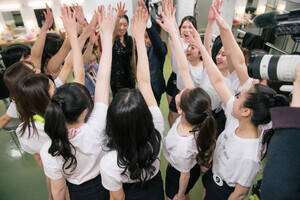 �x�X�g�E�I�u�E�~�X�a�̎R���ɗՂރt�@�C�i���X�g�̉~�w