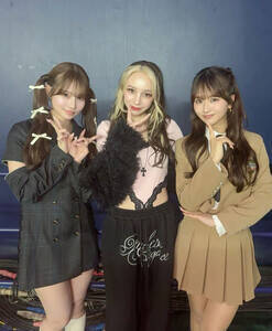 「KANSAI COLLECTION 2026 SPRING & SUMMER」に出演した(左から)和田海佑、森脇梨々夏、鈴木ユリア