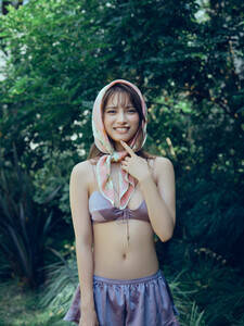 桃月なしこ:『PARADE』2025秋号(小学館)撮影/神藤剛 スタイリスト/野田陽子(ミタケイショウ) ヘア&メイク/塩田結香(JULLY)