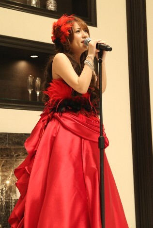 8AwMinami Takahashi 22nd Premium Birthday PartyxƑ肵aCxgJÂAKB48݂̍Ȃ݁B 