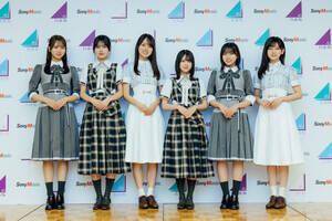 「青葉坂46オーディションセミナー」に登壇した(左から)上村ひなの、的野美青、賀喜遥香、森田ひかる、大野愛実、池田瑛紗(C)乃木坂46LLC,Seed & Flower 合同会社