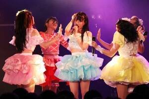 Luce Twinkle Wink̃o[EѐD߂݂̃o[Xf[Cui1AEVhBLAZEjiCjDeview