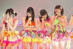 A[icA[ő傫Ȋ󂯂NMB48o[ (C)NMB48