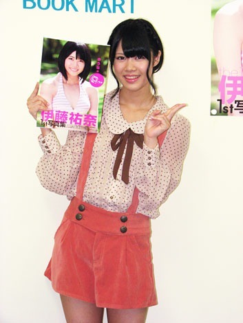 �ɓ��S��1st�ʐ^�W�w�䂤�Ȃ̂���B�x�i�����j���[�X�ʐM�Ёj���A�s�[������ɓ��S�ށ@�iC�jORICON DD inc.