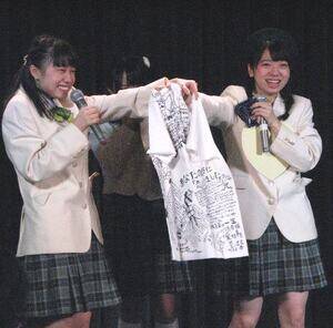 o[S̃v[g̑S̊񂹏̃VcAԗijv[g鏬B(C)De-View
