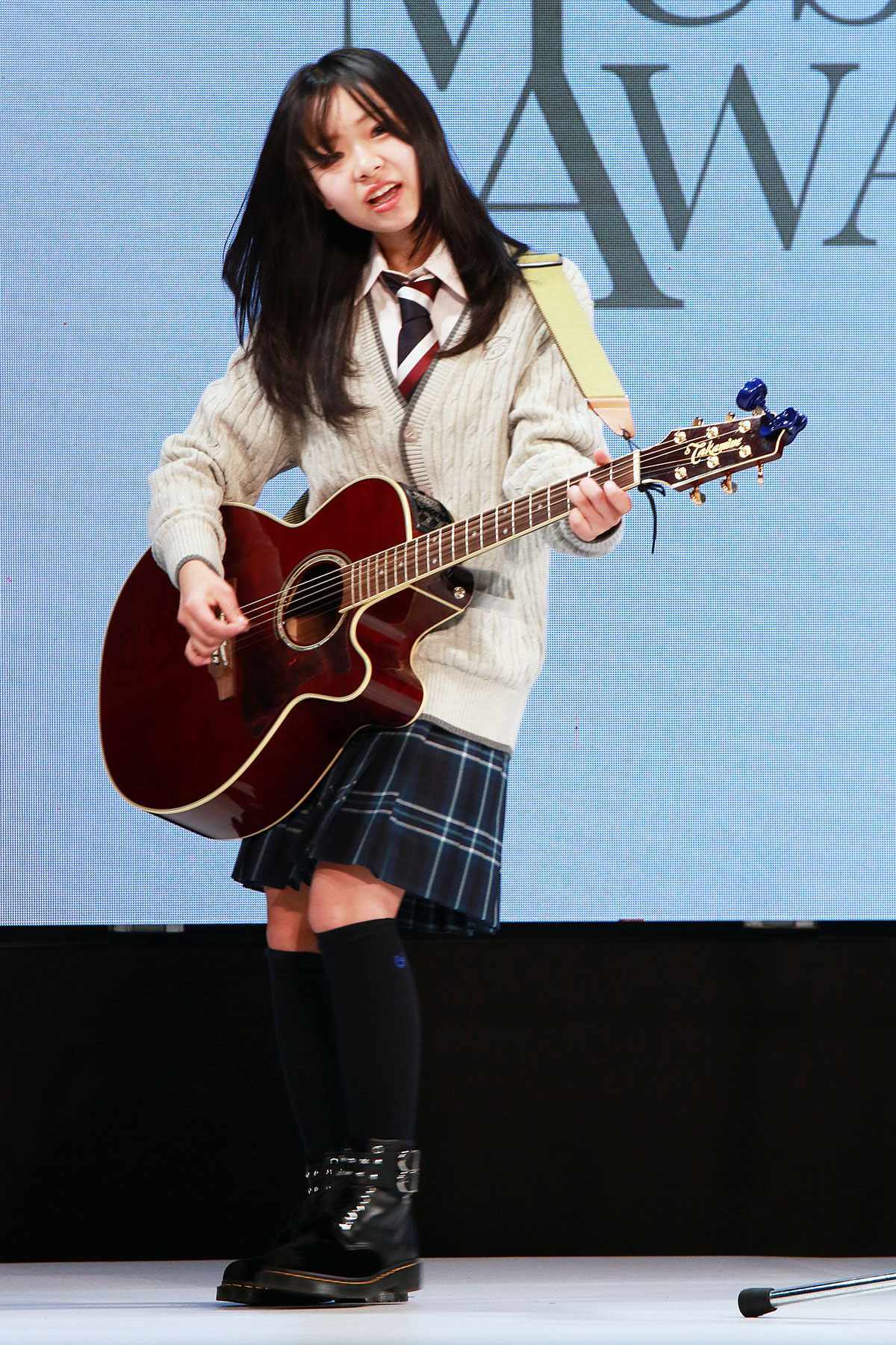 『日本制服音楽アワード』グランプリ・なるみさん(C)Deview