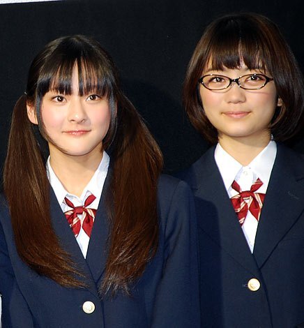 qCE݂炢̒JijƐԖ̐XcԁiEj(C)ORICON DD inc.