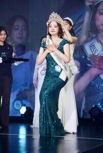 �u�~�X�E���j�o�[�X�E�W���p��2026�Q�n�v���� ������