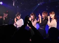 wAChWFl[V Vol.7xBDOLL̃Xe[W(C)De-View 