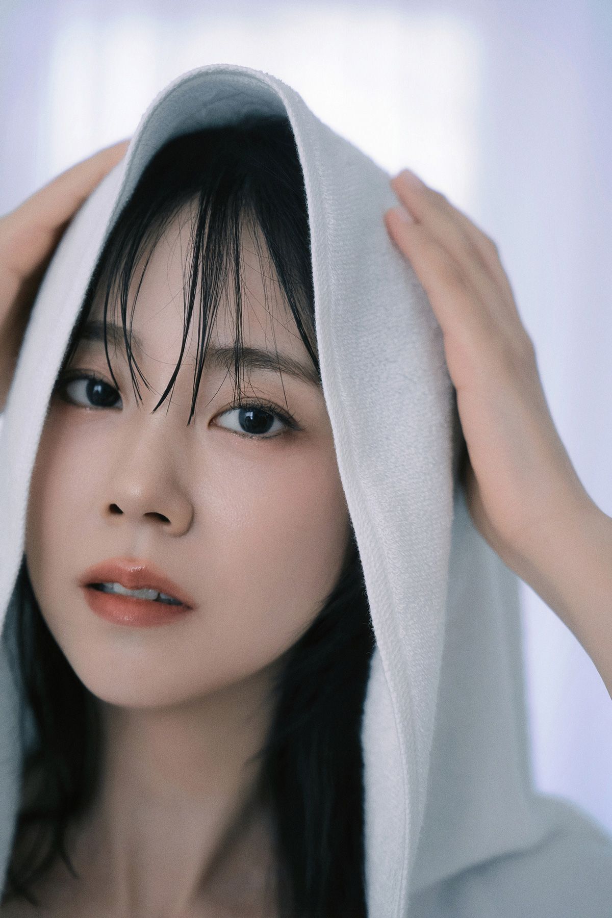 �w�n���E�X�������ʐ^�W Inside You,Inside Me�x(�B�e�^Doo Yoon jong�v���f���[�X�^Kaori Oguri�@���s�^�󓇎Ёj