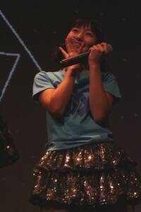 MCł́AƓł܂񂾃cbR~sAo[ŔNEV䈤(15)B 