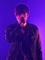 vf[T[łJUNE̐^ȓ͈ۓI@(C)DeView 