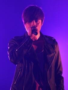 vf[T[łJUNE̐^ȓ͈ۓI@(C)DeView 