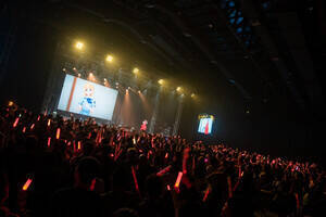 uAFAChlVA2025vI LOVE ANISONGXe[Wɏo22/7 VT[