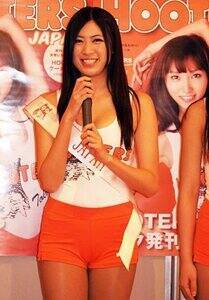 ��N���{��\�Ƃ��ēn�Ă���Miyo����iC�jORICON DD inc.