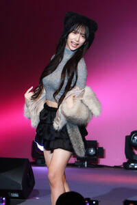 wq~XR2025xcandy magic܁uڂviCjDeview