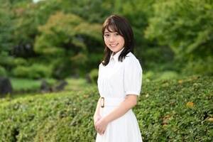 テレビ朝日入社1年目の鈴木新彩アナウンサー、『ミュージックステーション』7代目サブMC就任(C)テレビ朝日