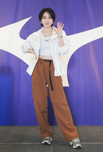 uMIZUNO TOKYOv̈XɏACmp