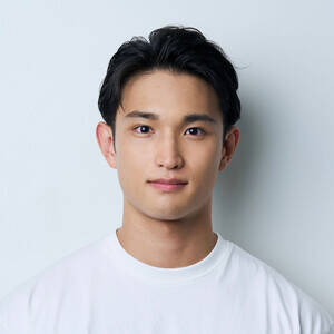 招待出場者の吉川太郎