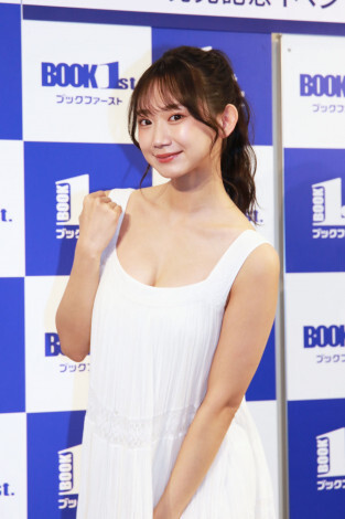 ����؁X�q�A�����ۂ�2nd�ʐ^�W 