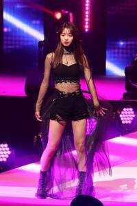 uc^I~GIRLCRUSHviCjDeview