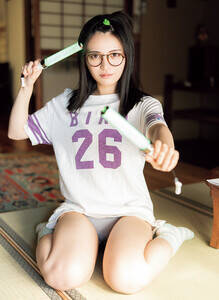 『ENTAME 0.36sec. vol.01』石浜芽衣(撮影:佐藤佑一)