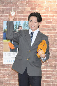 キャッチボールを披露する佐藤泰心