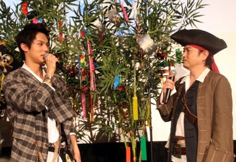 日本語吹替版の ジャック スパロウ 平田広明が 吹替え初挑戦の中川大志を絶賛 いい海賊になれる 3枚目 ニュース画像 Deview デビュー 日本語吹替版の ジャック スパロウ 平田広明が 吹替え初挑戦の中川大志を絶賛 いい海賊になれる 3枚目 ニュース画像 Deview デビュー