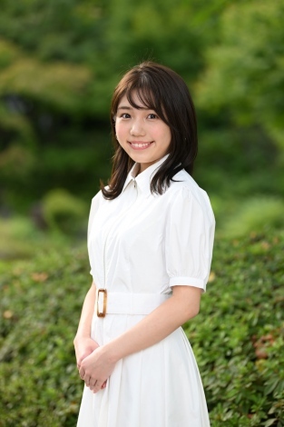 テレビ朝日入社1年目の鈴木新彩アナウンサー、『ミュージックステーション』7代目サブMC就任(C)テレビ朝日