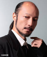 �t�����E�t�@�[�X�g�v���_�N�V���������̔o�D�E�͓���a