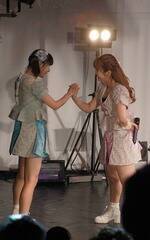uHigh Junp!!v̐Ut̓rőƂ2lq(C)De-View