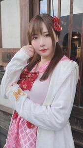 �u�N���R�X�v�̃C���[�W�K�[���𖱂߂邷�݂ꂨ������B