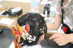 �~�X���j�o�[�V�e�B2021�t�@�C�i���X�g�����{���̎����{��{�ݏo�g�̏����B�ɐV���l�̐U�葳�p�̎ʐ^�B�e���v���[���g�B