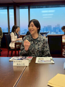 ミス日本コンテストファイナリストの勉強会「自衛官から学ぶ自衛隊の活動」で自衛隊の活動について語った現役自衛官