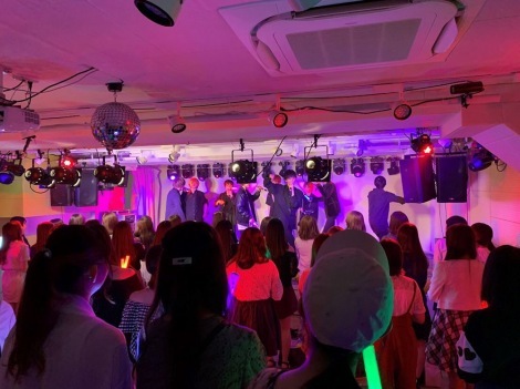 �r�܂̃C�P�����G���^�e�C�������g�r���uIKEMEN BOX�v�B