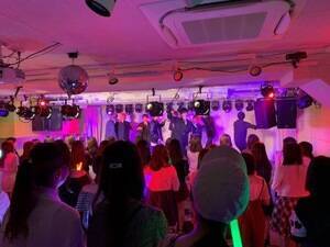 �r�܂̃C�P�����G���^�e�C�������g�r���uIKEMEN BOX�v�B