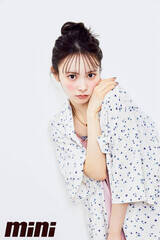 AKB48�ɓ��S�Ԃ�4��11�������́wmini�x5�����i�󓇎Ёj�ɏ��o��