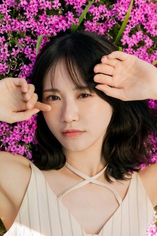 STU48中村舞、大人の魅力見せる