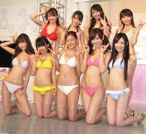 �u���e���W�F�j�b�N2011�v�̌�␶9���̏W���ʐ^�B�O�񍶂���F���^�[�A���䗖�A���������A�������A�L����ށA��񍶂���F�L�������A�����^�I�A�ΐ�Í��A�g�򃆃E