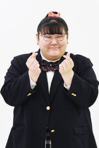 土ドラ『顔だけ先生』（東海テレビ・フジテレビ）より。本部りん菜役・城所茉莉花。