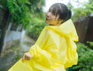 ���䂢�F�w�����O�h���S���G�C�W VOL.34�x(C)KADOKAWA