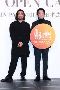 オーディションプロジェクト『THE OPEN CALL』の発表イベントに登壇した(左から)山田孝之、伊藤主税(C)Deview